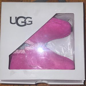 Brand new never worn uggs for babies